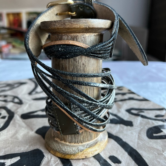 VTG 70s belt olive tan silver leather distressed sz S strappy gold buckle - Picture 7 of 11